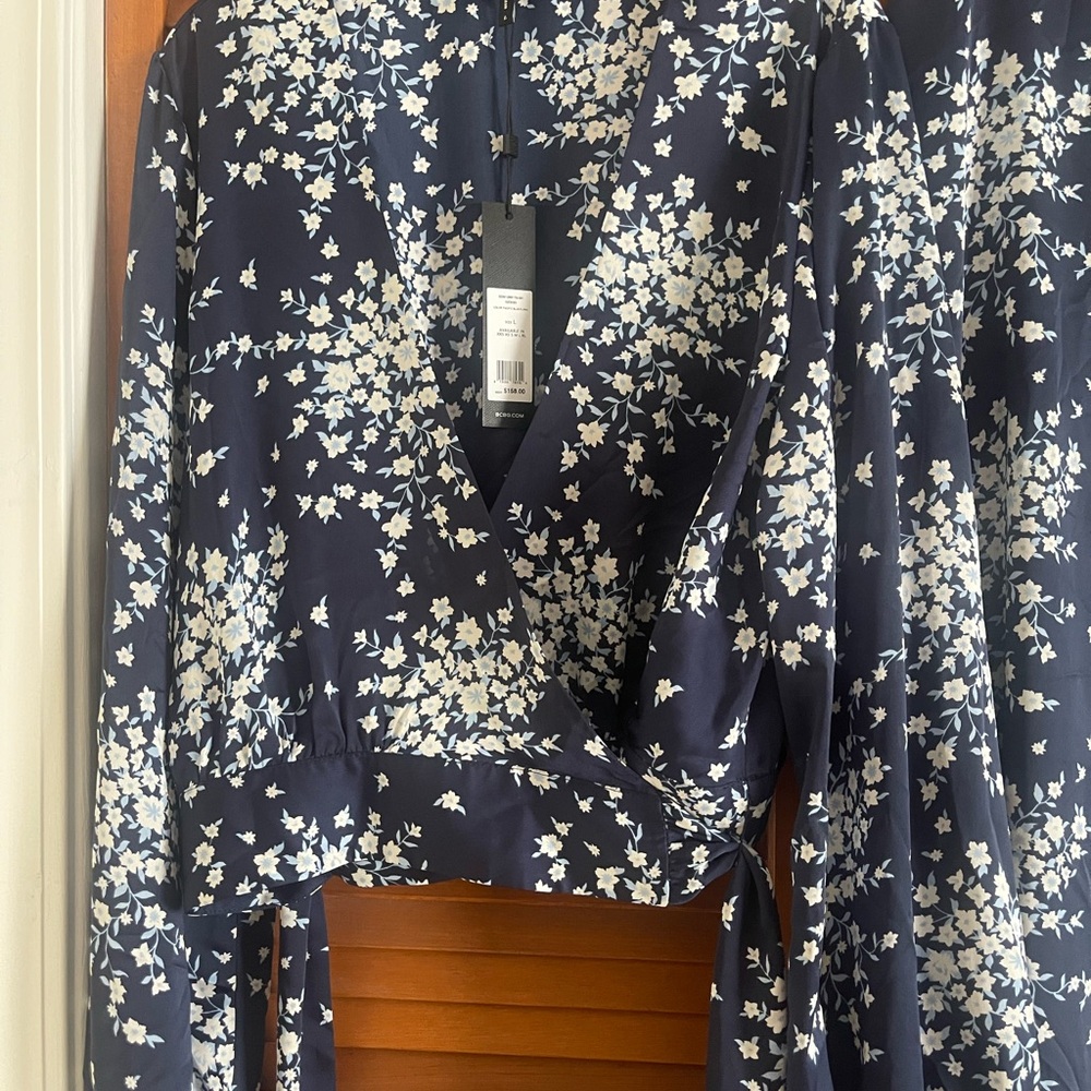 BCBGMaxAzria Set - Picture 2 of 6